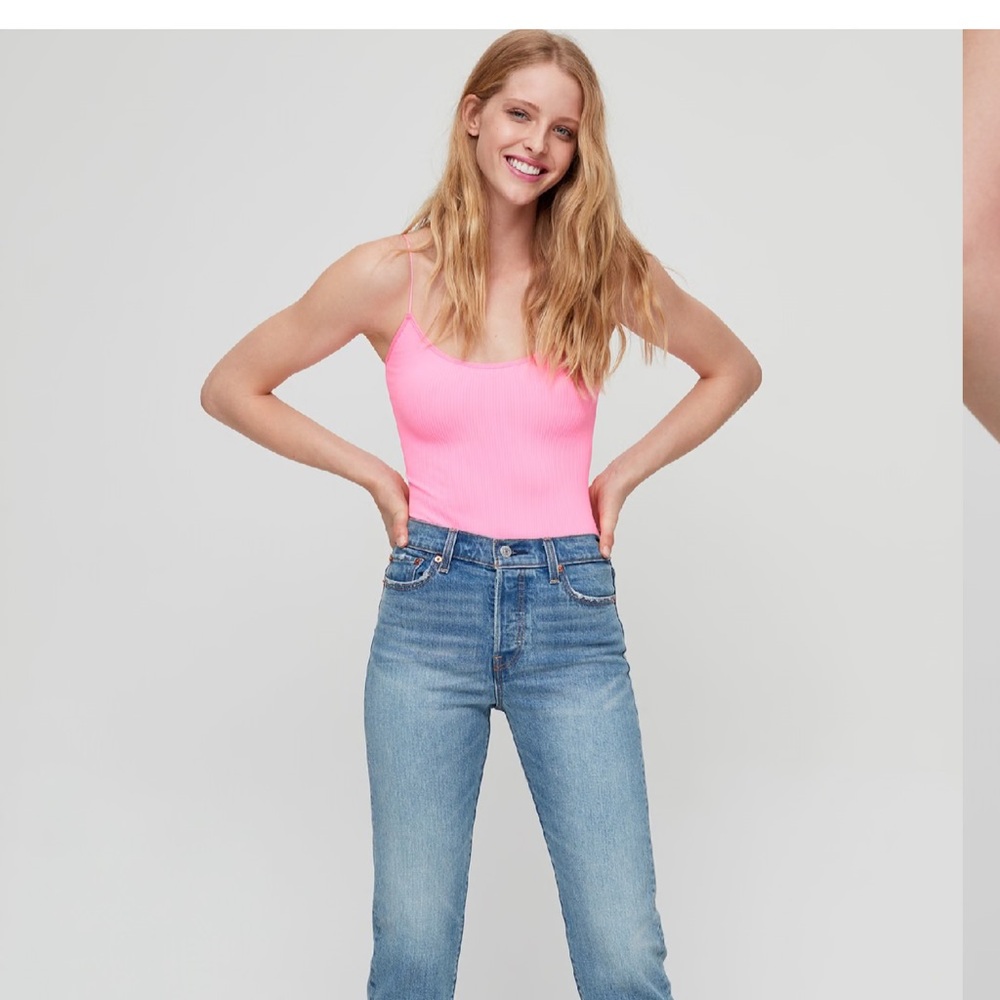 Levi’s wedgie straight 27